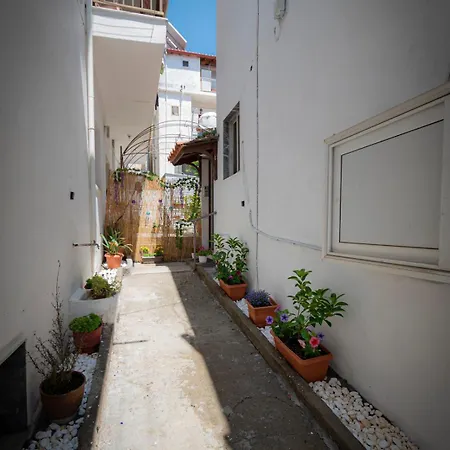 Vera's By Rentalspro - Halkidiki Apartman